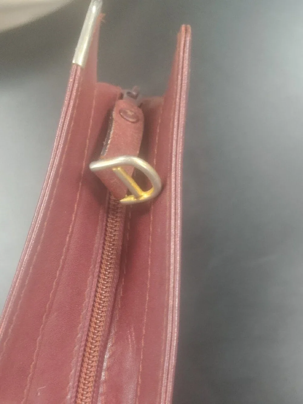 Must De Cartier Classic Burgundy Red Berdoux Leather Envelope Clutch Bag